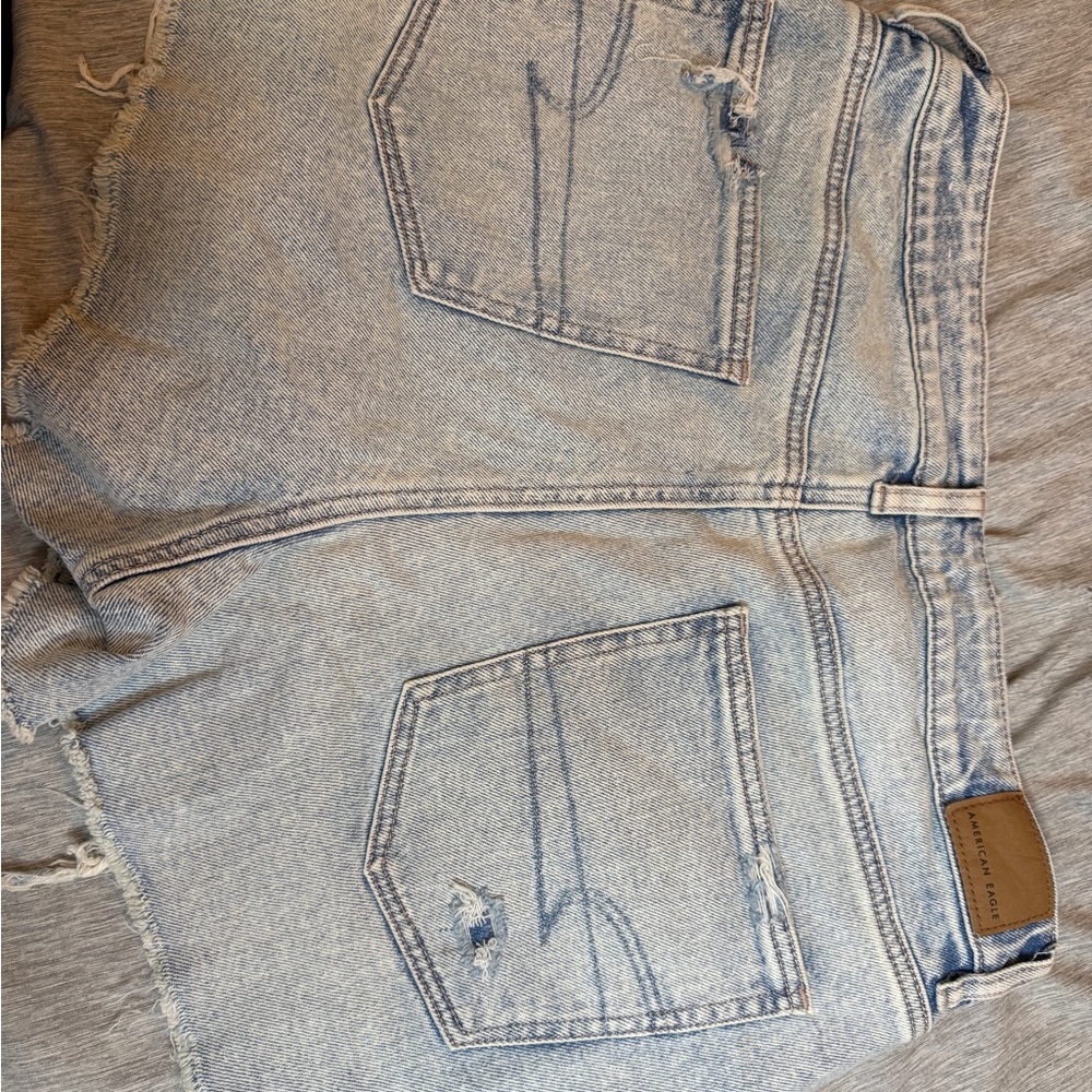 American Eagle Outfitters Light Blue Distressed Denim Shorts - Picture 4 of 9